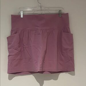 Athleta Salutation Stash skort in geranium with Pockets